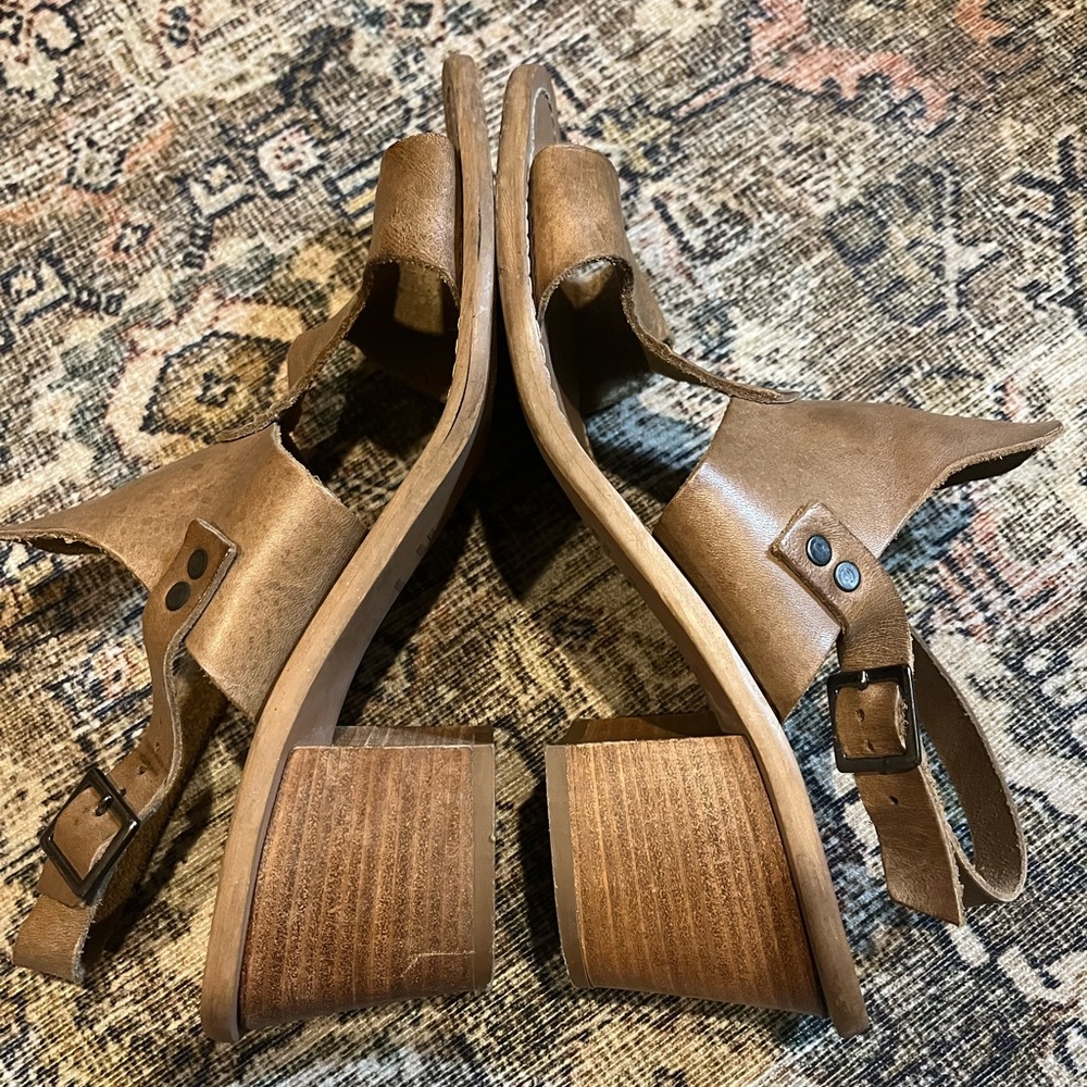 Barbara Barbieri Leather Sandals 9 View 3